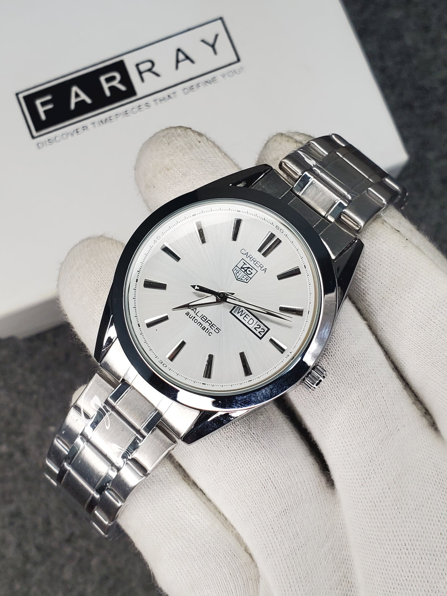 Carrera Calibre 5 Day-Date Chain Watch