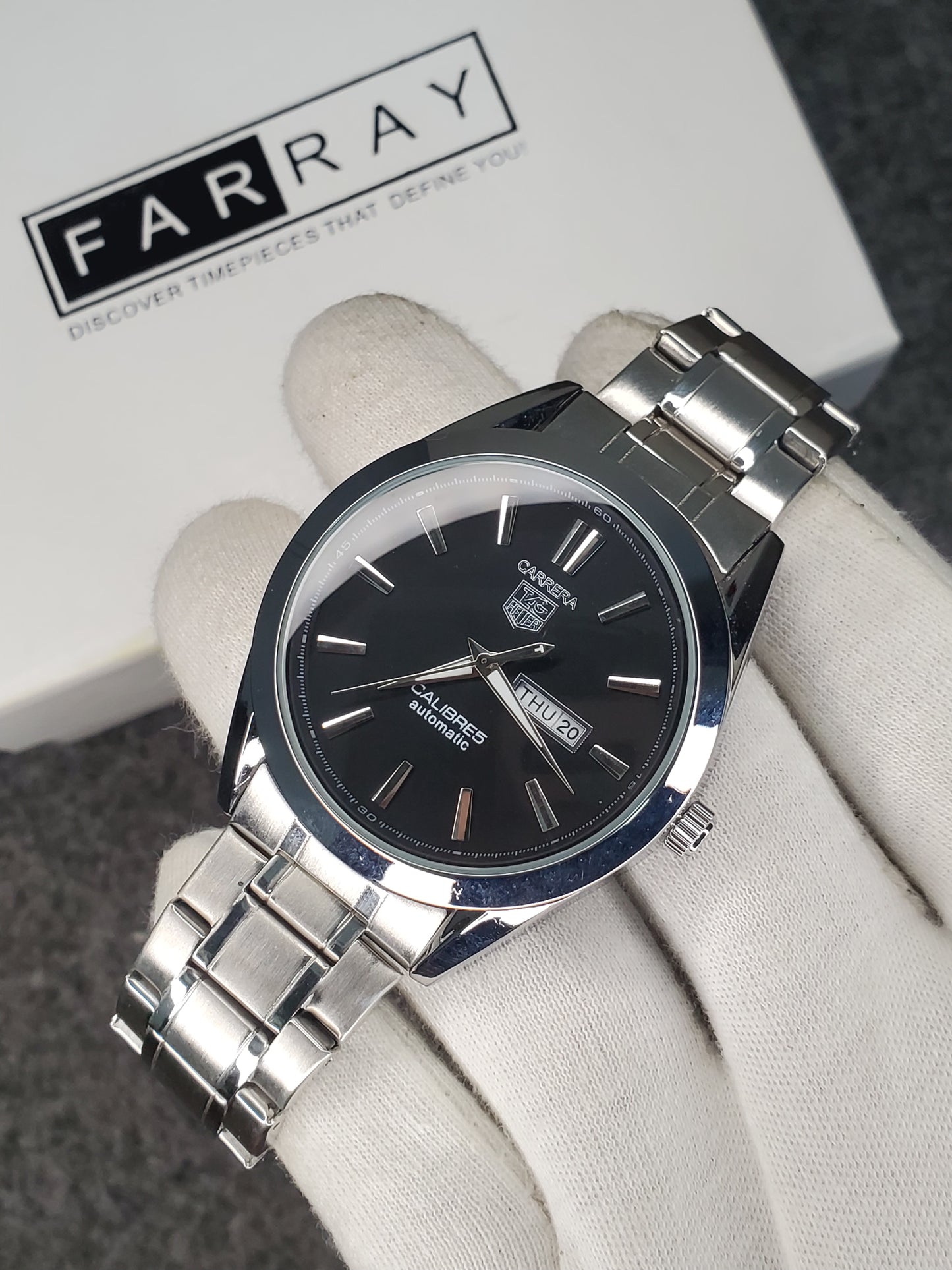 Carrera Calibre 5 Day-Date Chain Watch
