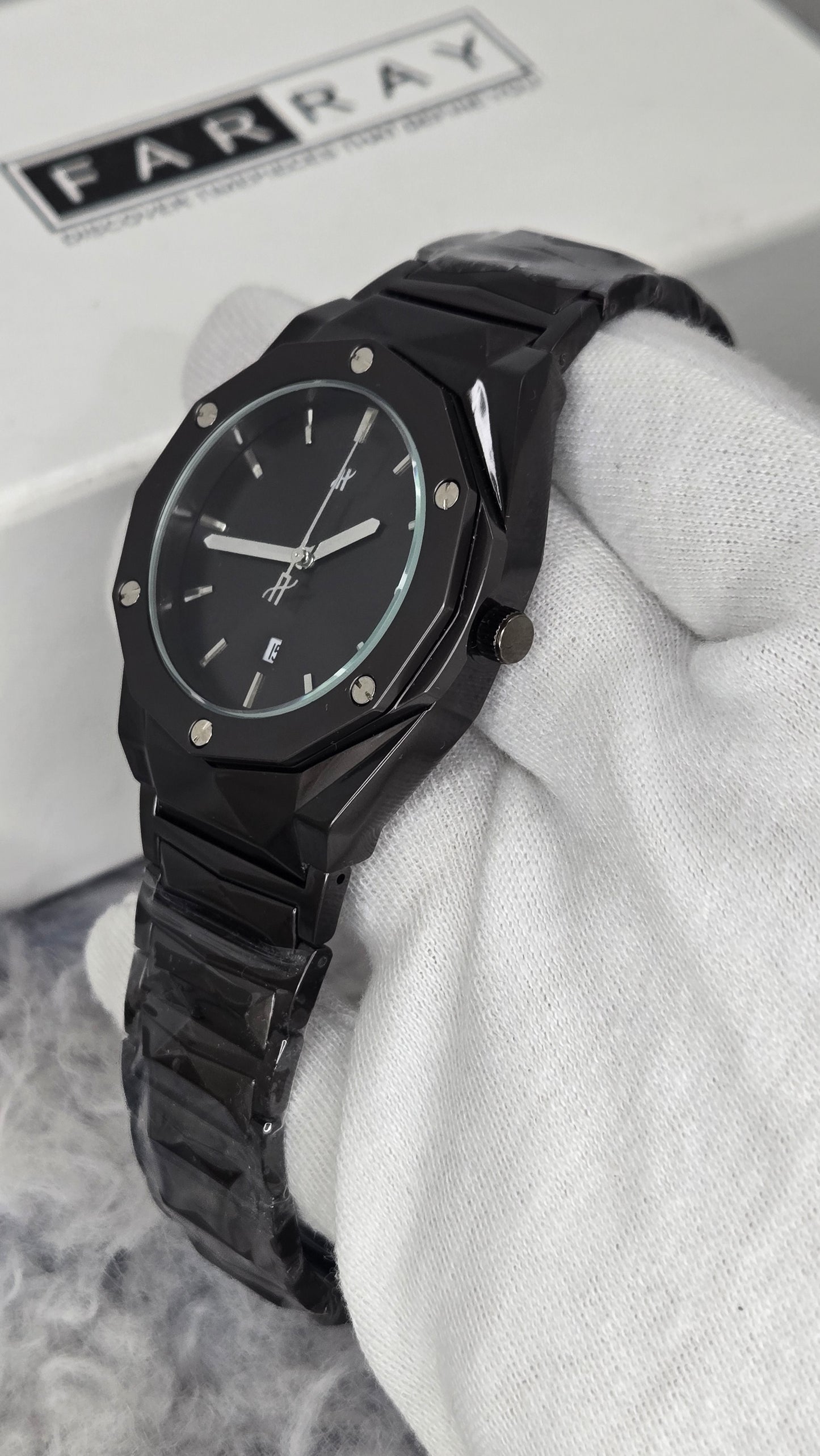 Hublot Diamond Cut Date Watch