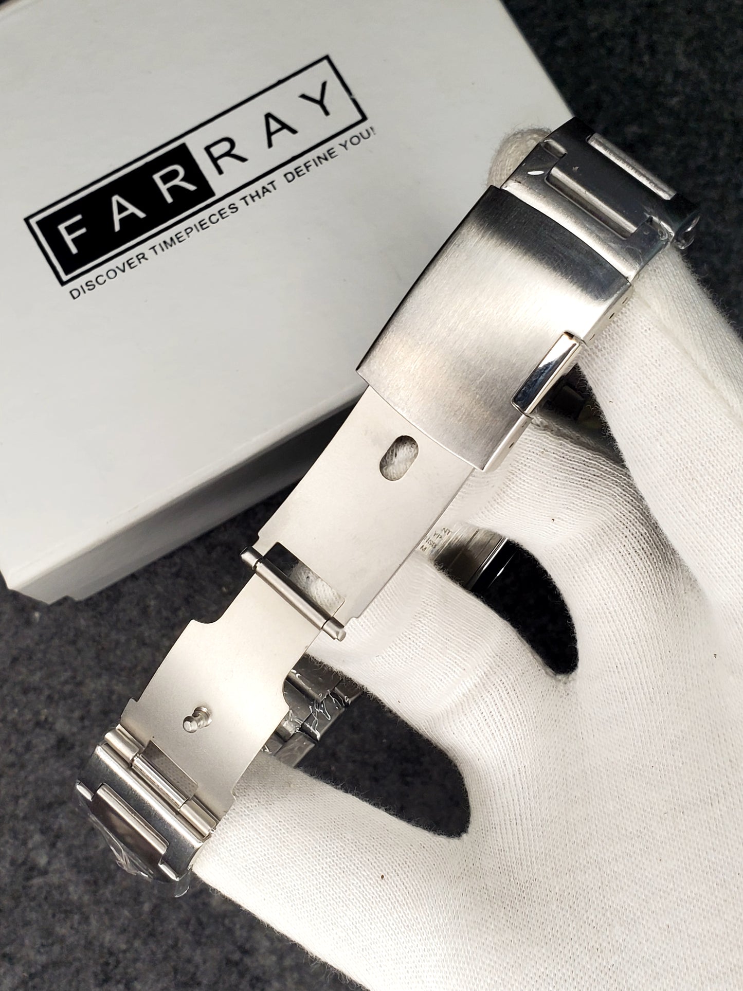 CITIZEN ECO DRIVE DAY-DATE WATCH