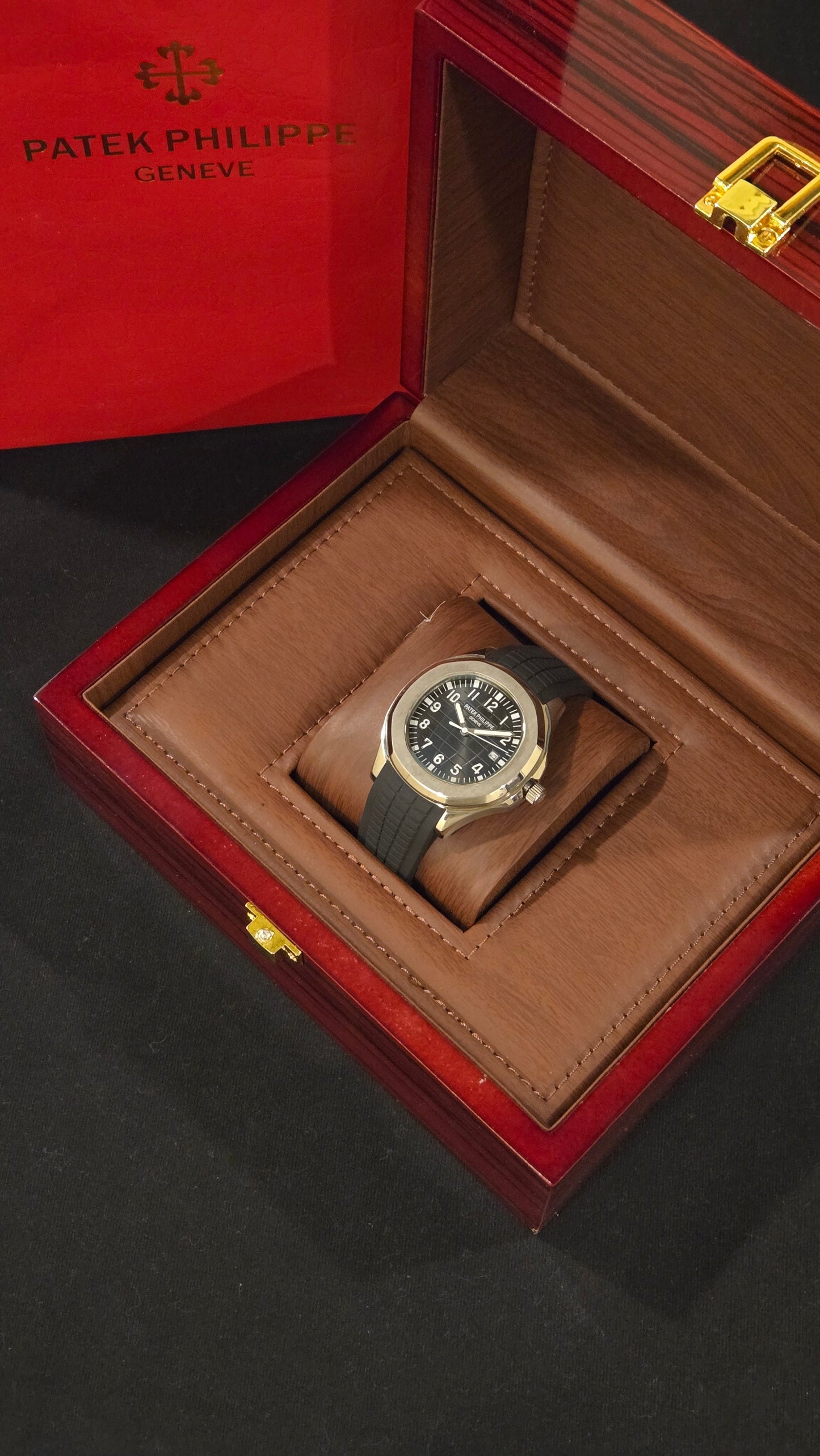 PATEK PHILIPPE -AQUANAUT BL