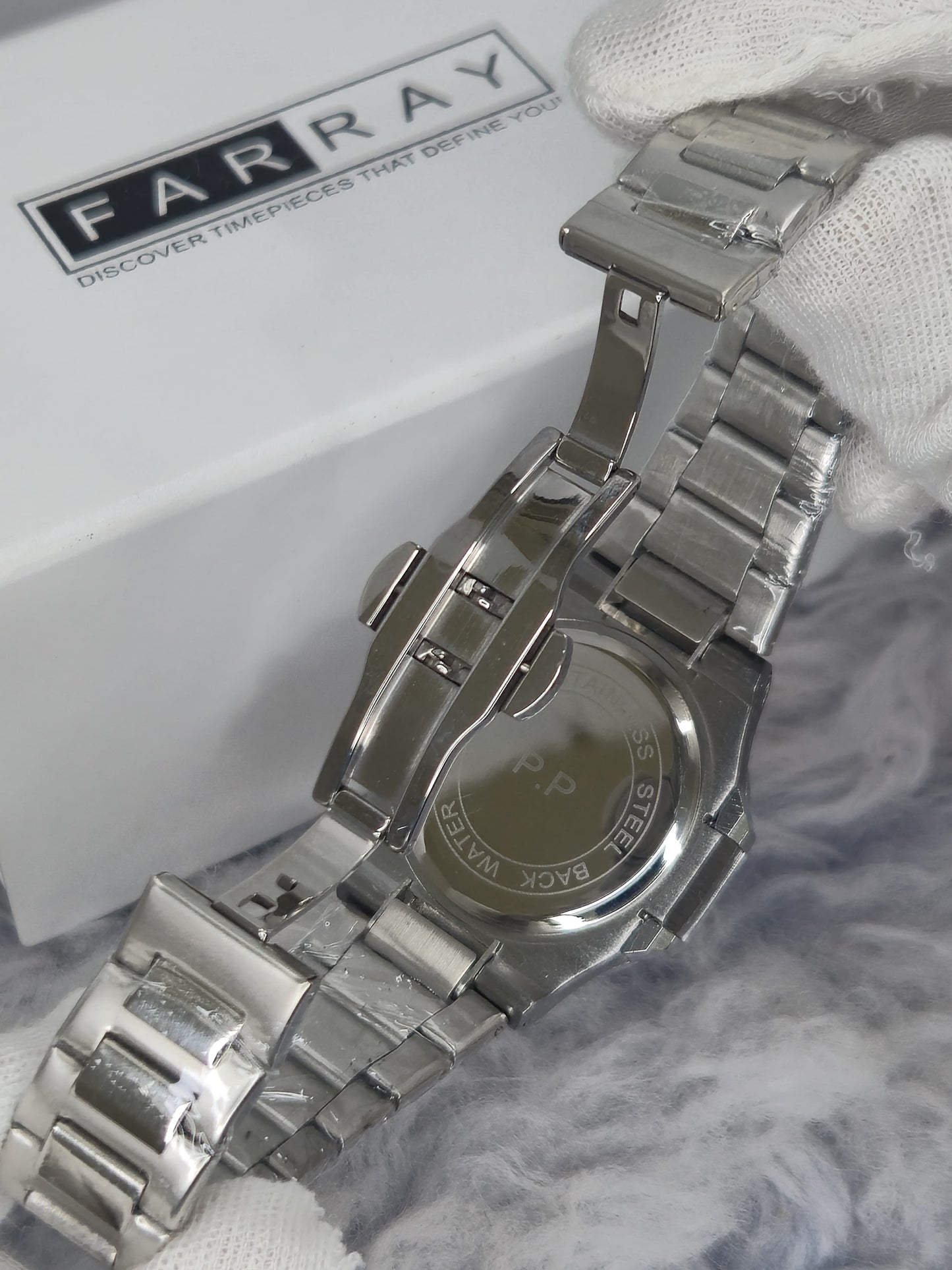 PP Textured Bezel Date Watch