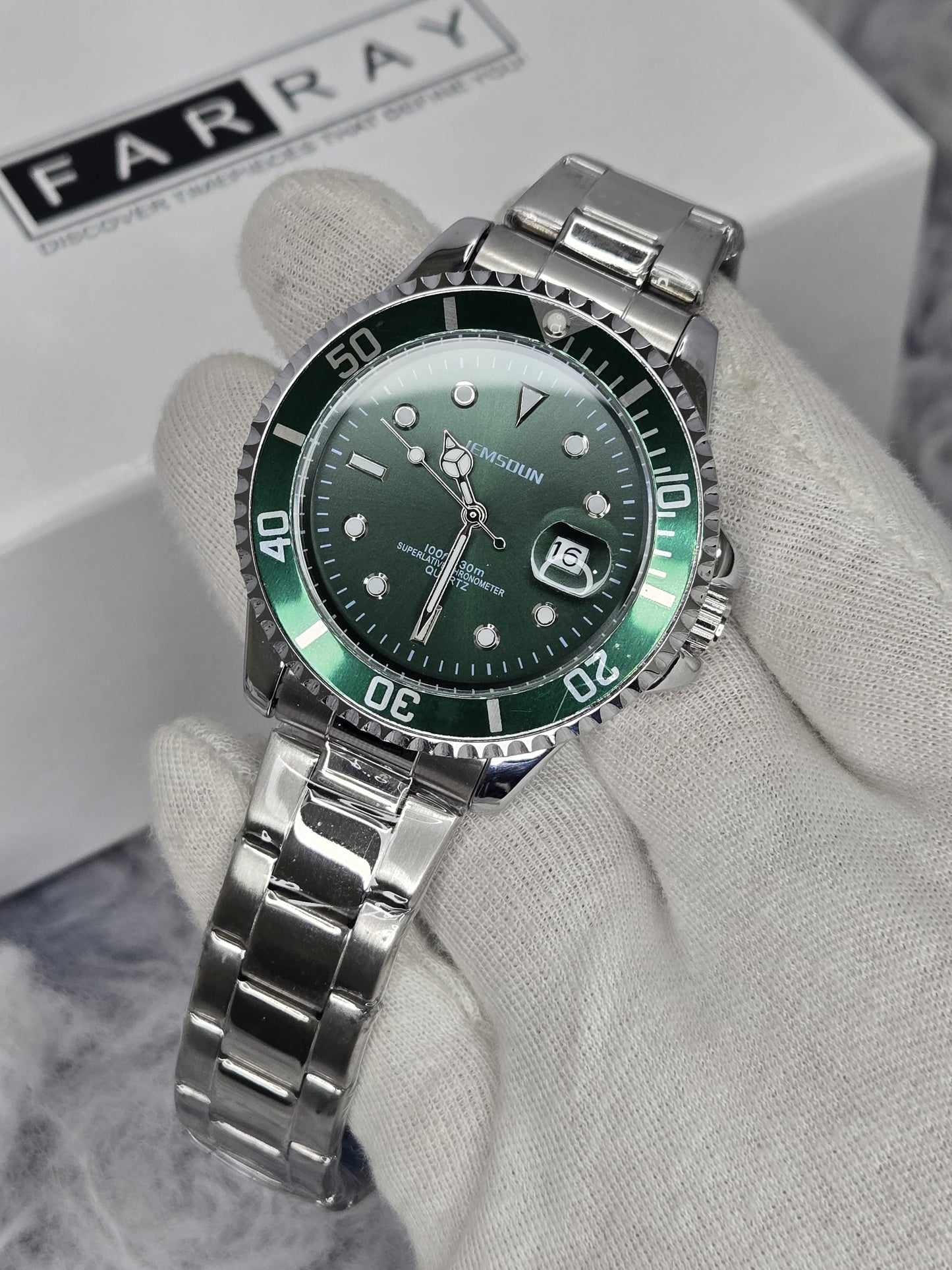 Submariner Smooth Movement Watch