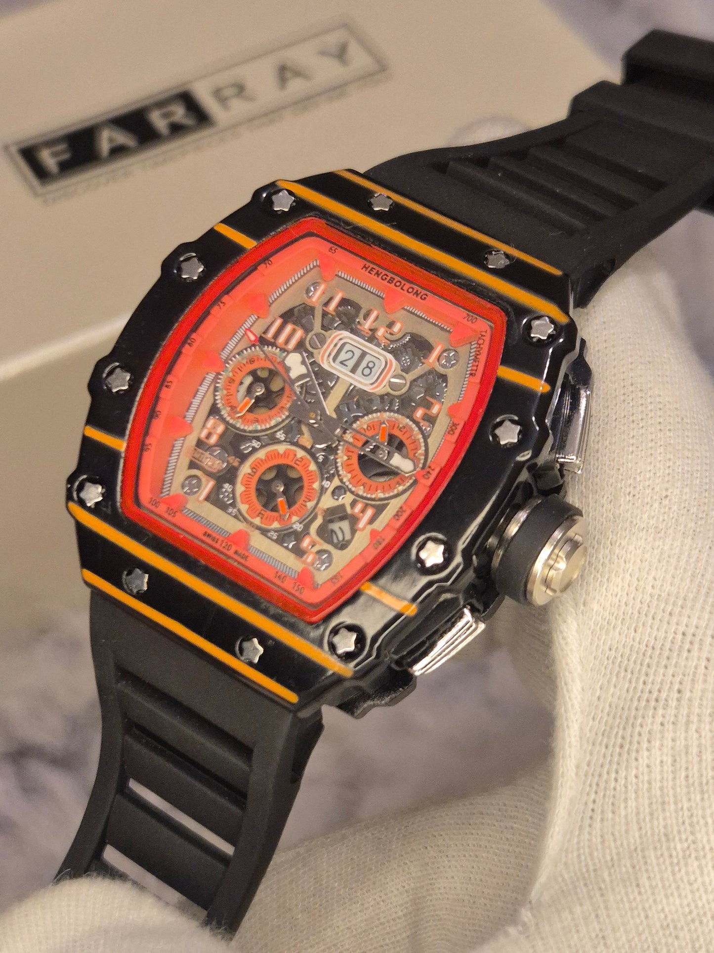 Hengbolong Chronographic Strap Watch