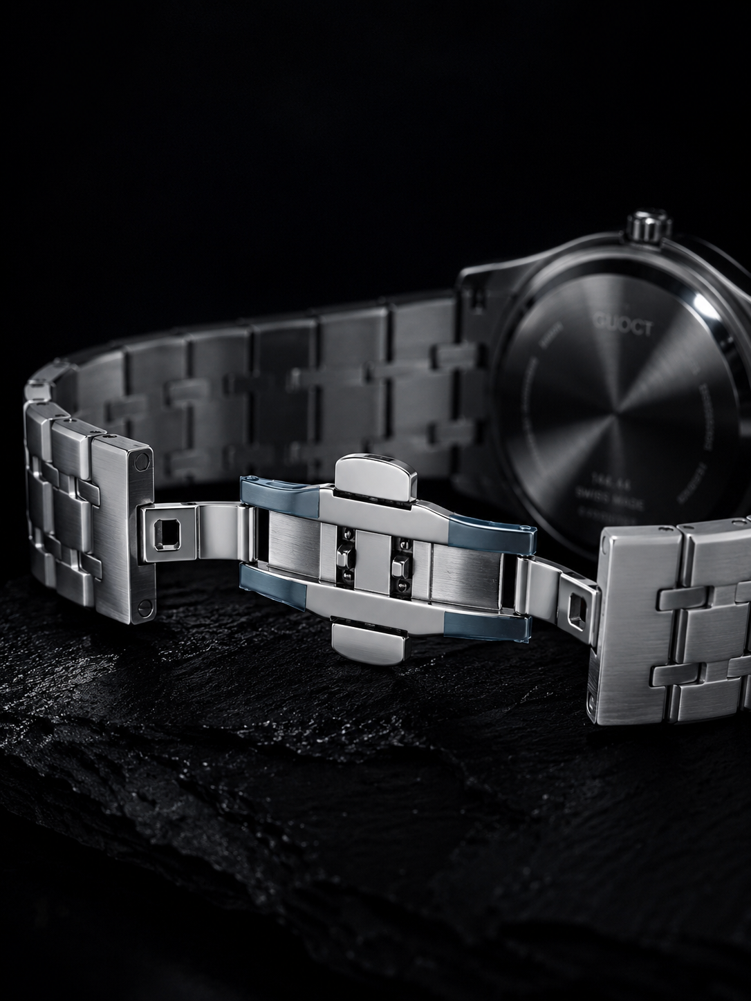 GUCCI - SLEEK DESIGN WATCH