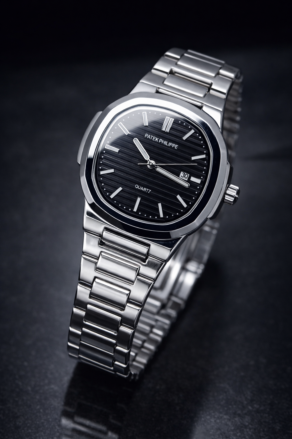 PP Nautilus Smooth Bezel Date Watch – FARRAY