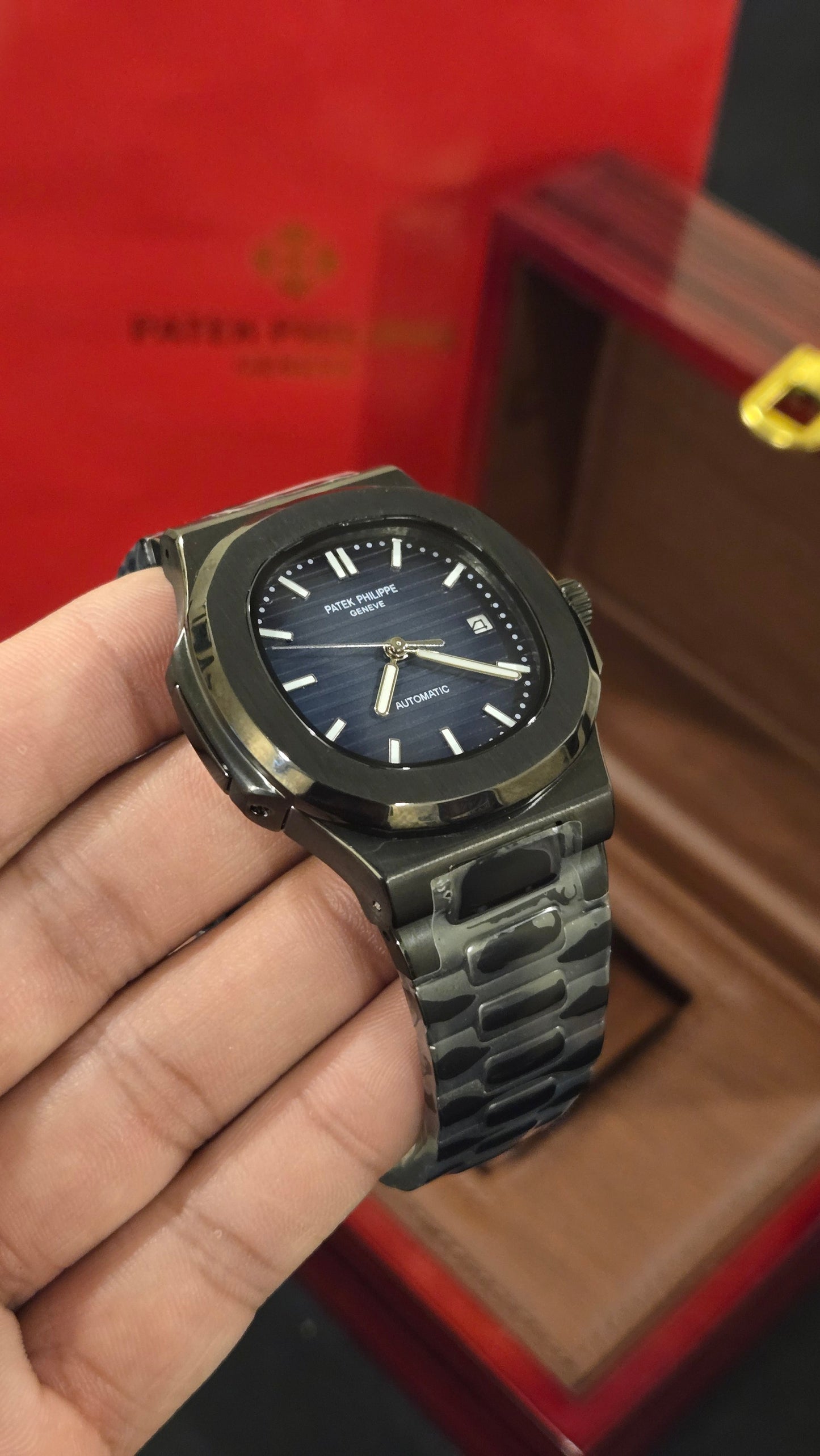 PATEK PHILIPPE - Nautilus BU