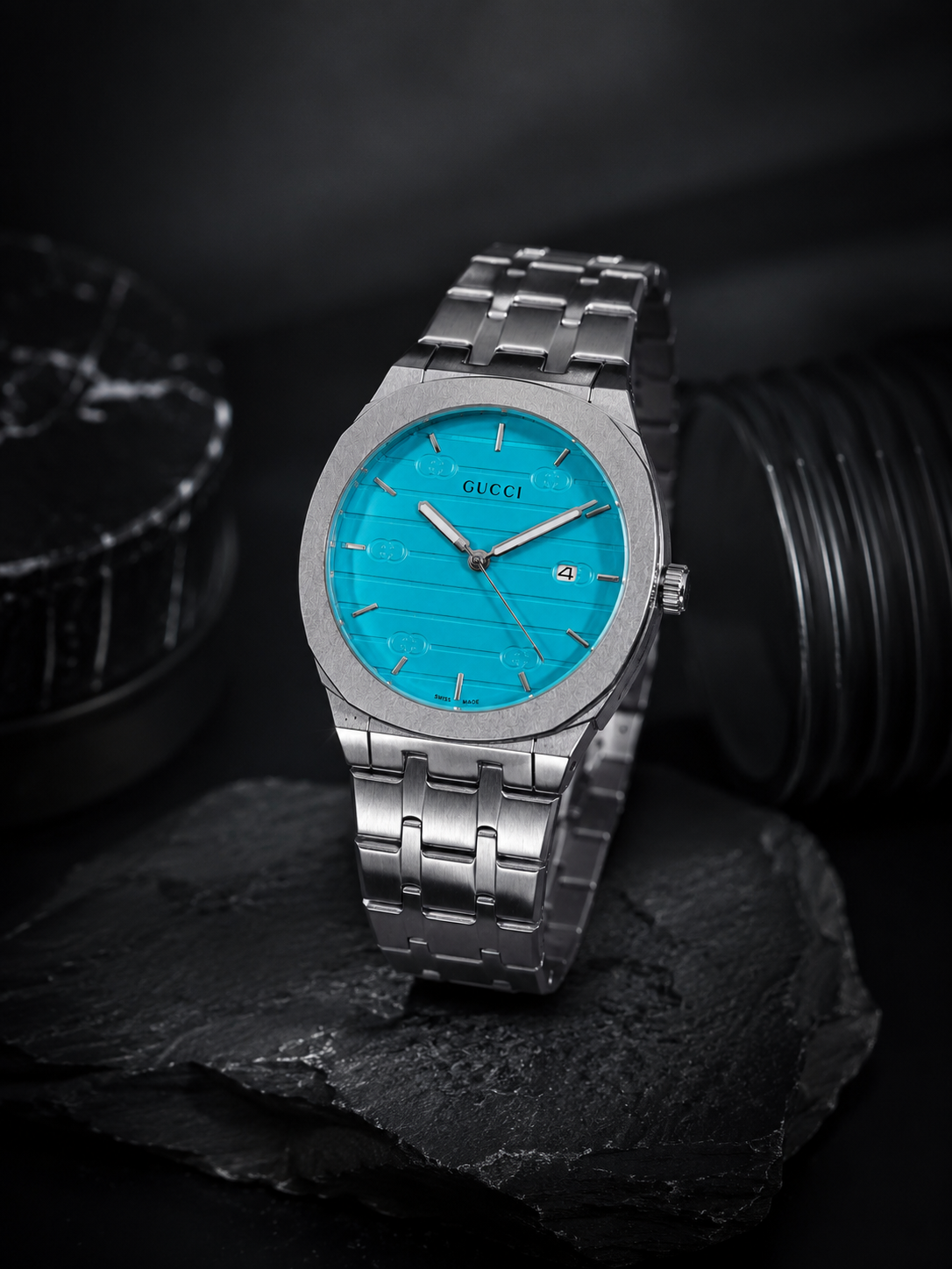 GUCCI - SLEEK DESIGN WATCH