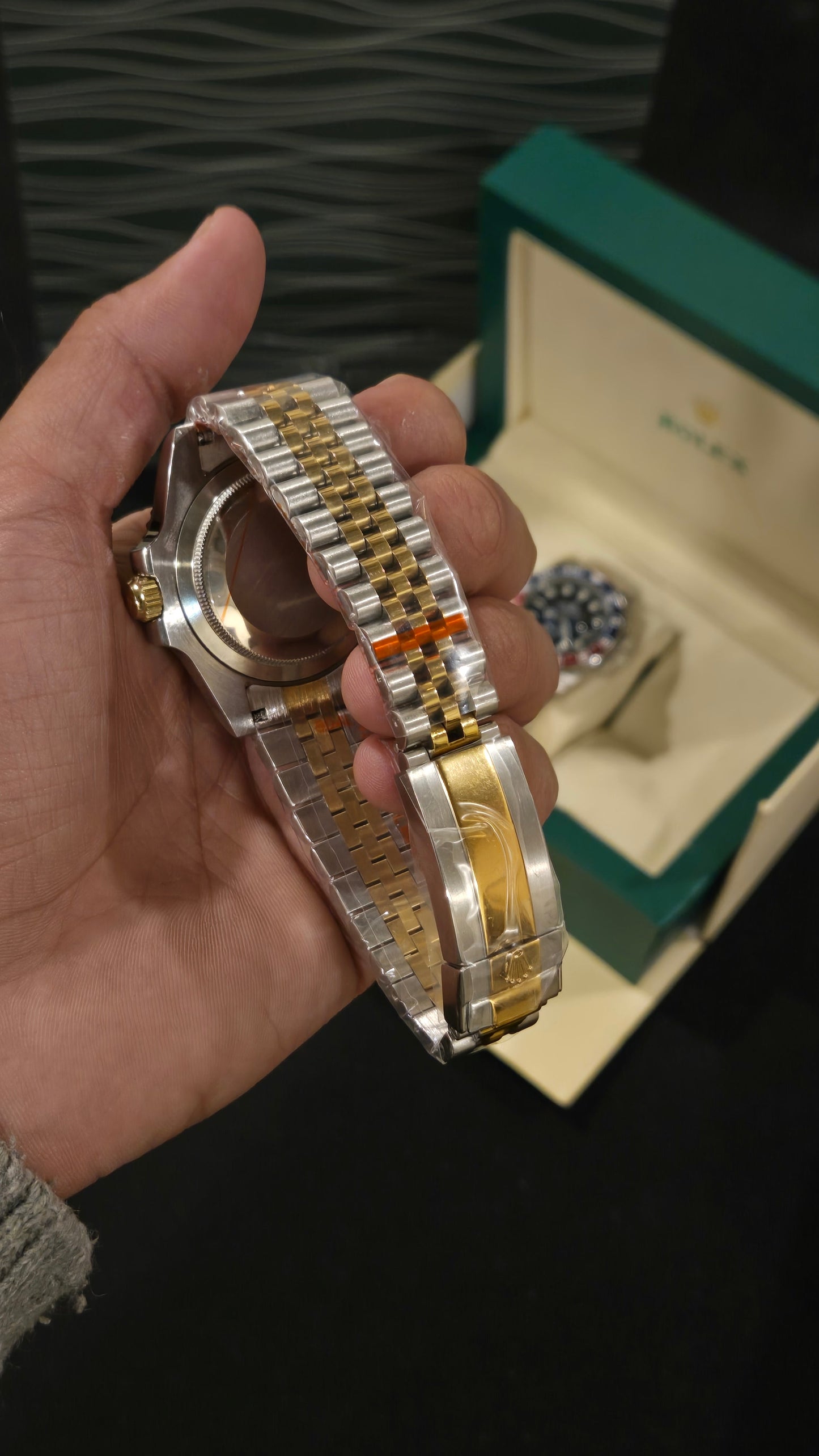 ROLEX -GMT ROOT BEAR