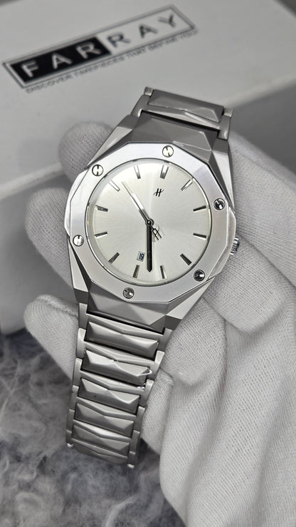 Hublot Diamond Cut Date Watch