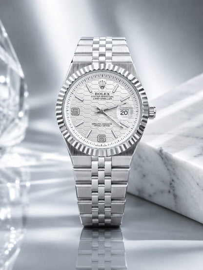 Land Dweller Smooth Watch