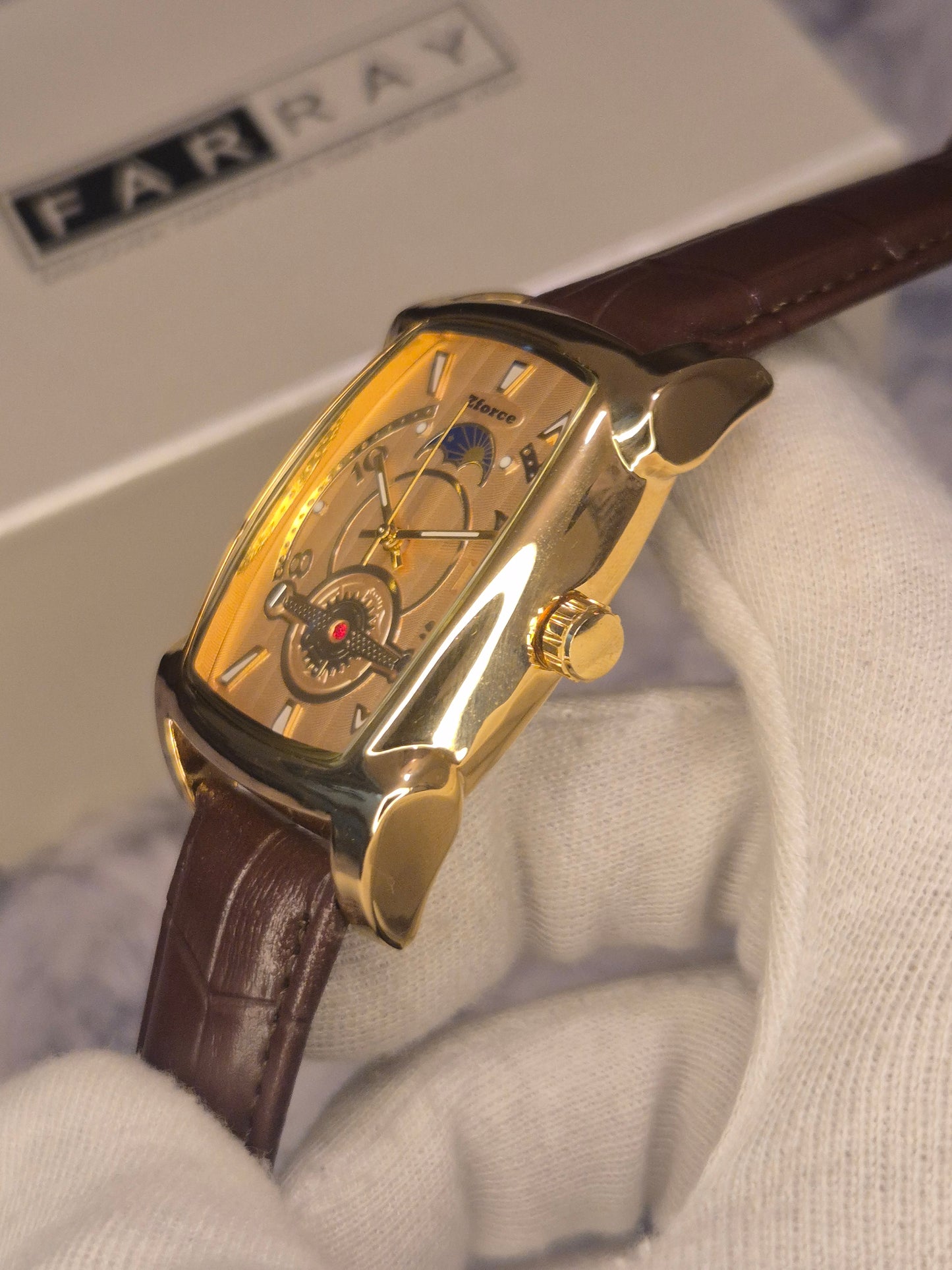 Vintage Tank Leather Strap Watch