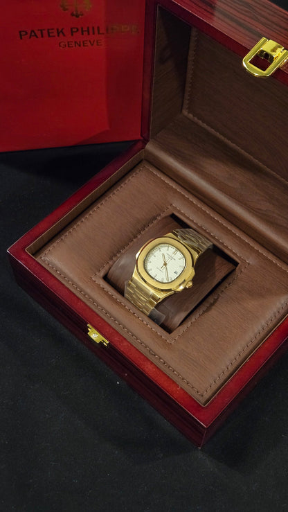 PATEK PHILIPPE - Nautilus GW