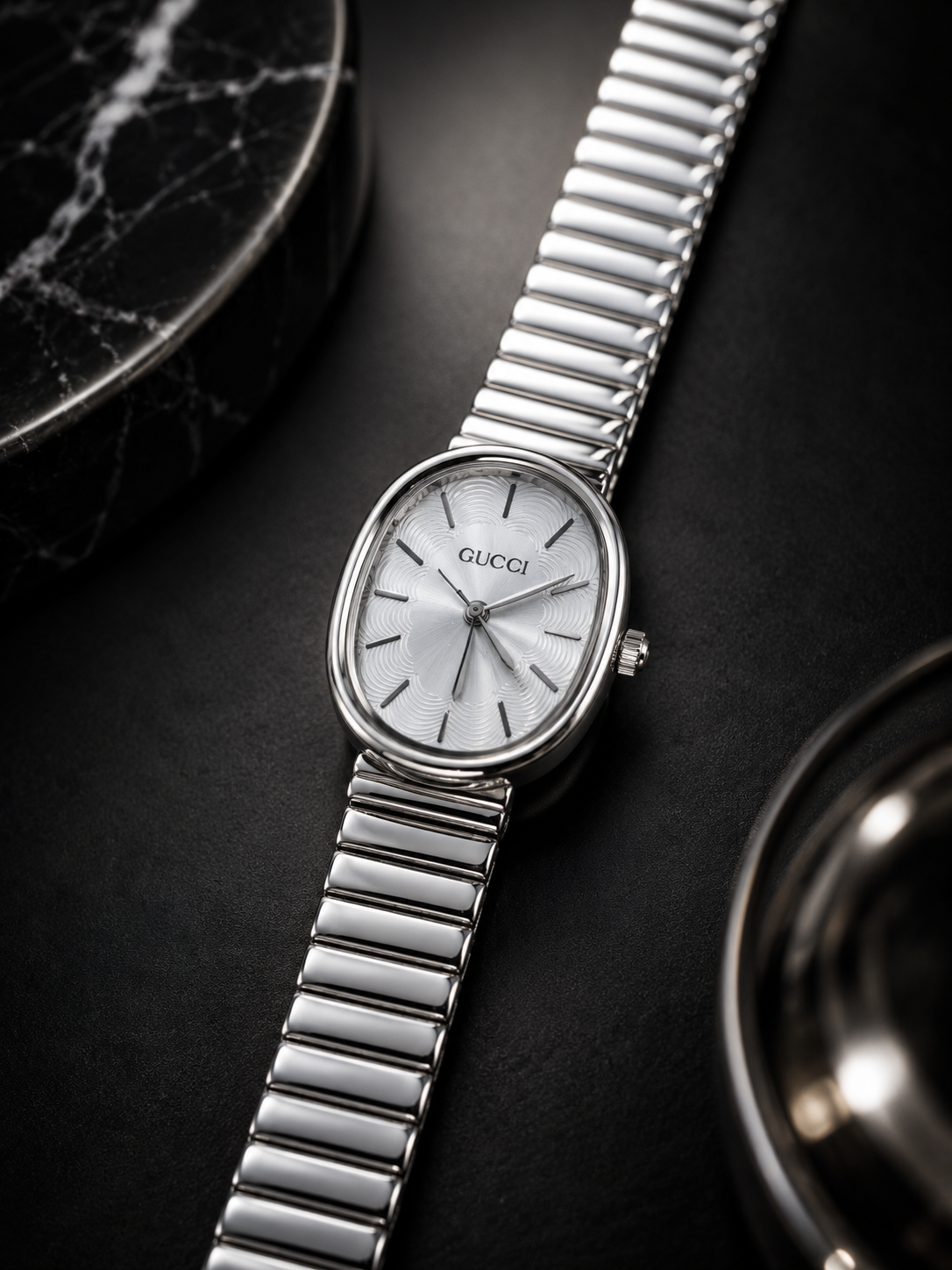 GUCCI - WOMEN CHAIN WATCH