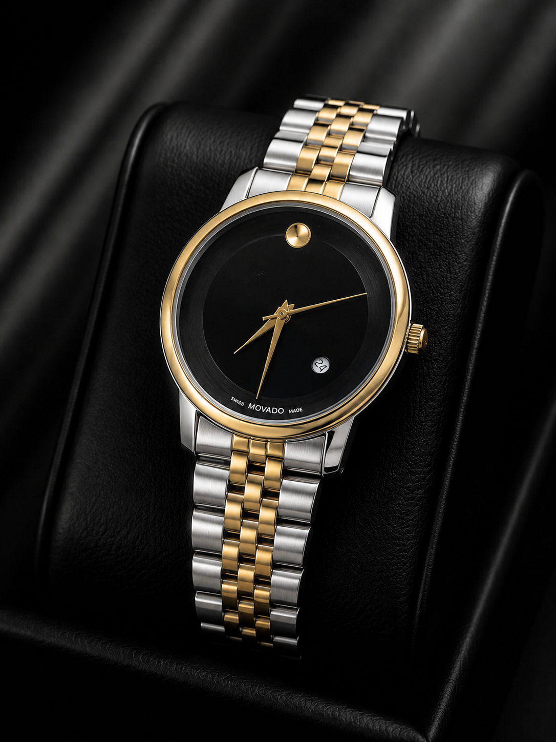 MOVADO - MUSEUM CLASSIC WATCH