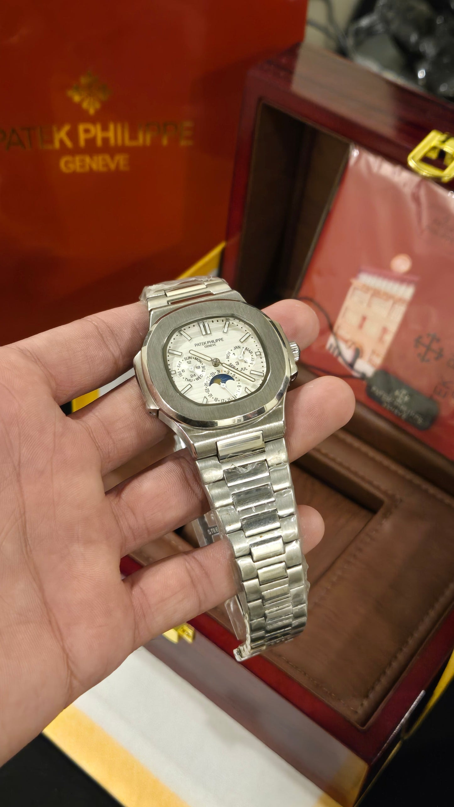 PATEK PHILIPPE -PERPETUAL CALENDAR SW