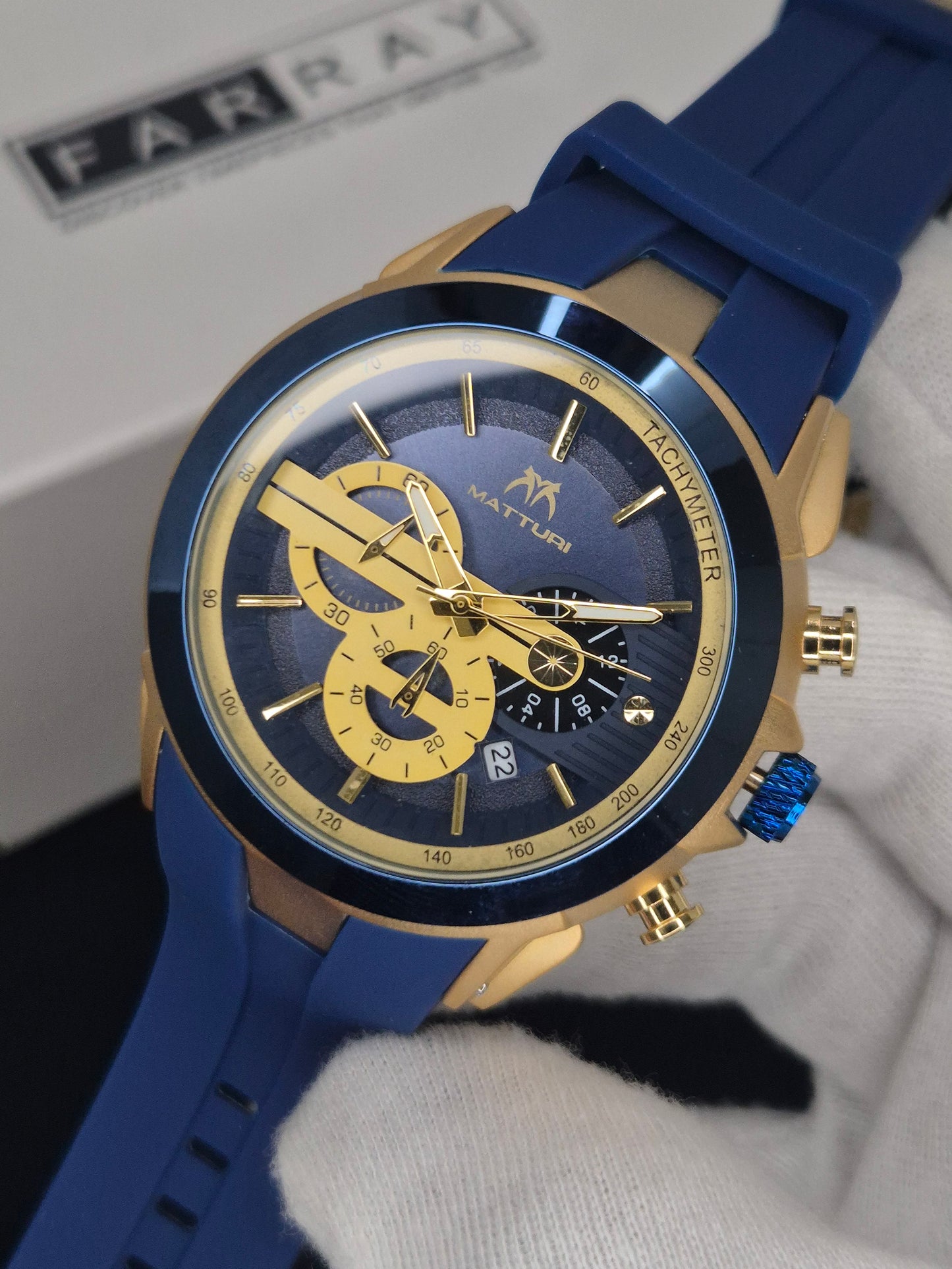 MATTURI -Chronographic Strap Watch