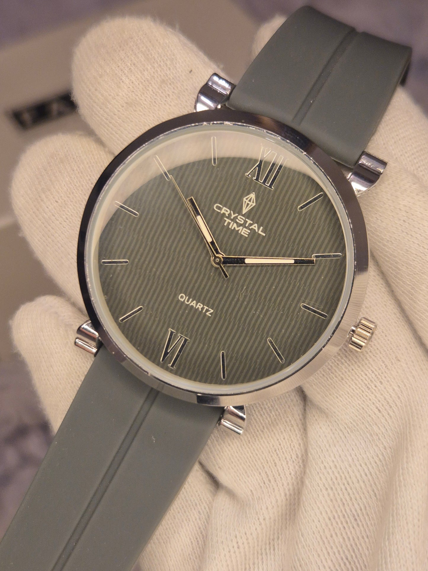 CRYSTAL - Slim Design Watch