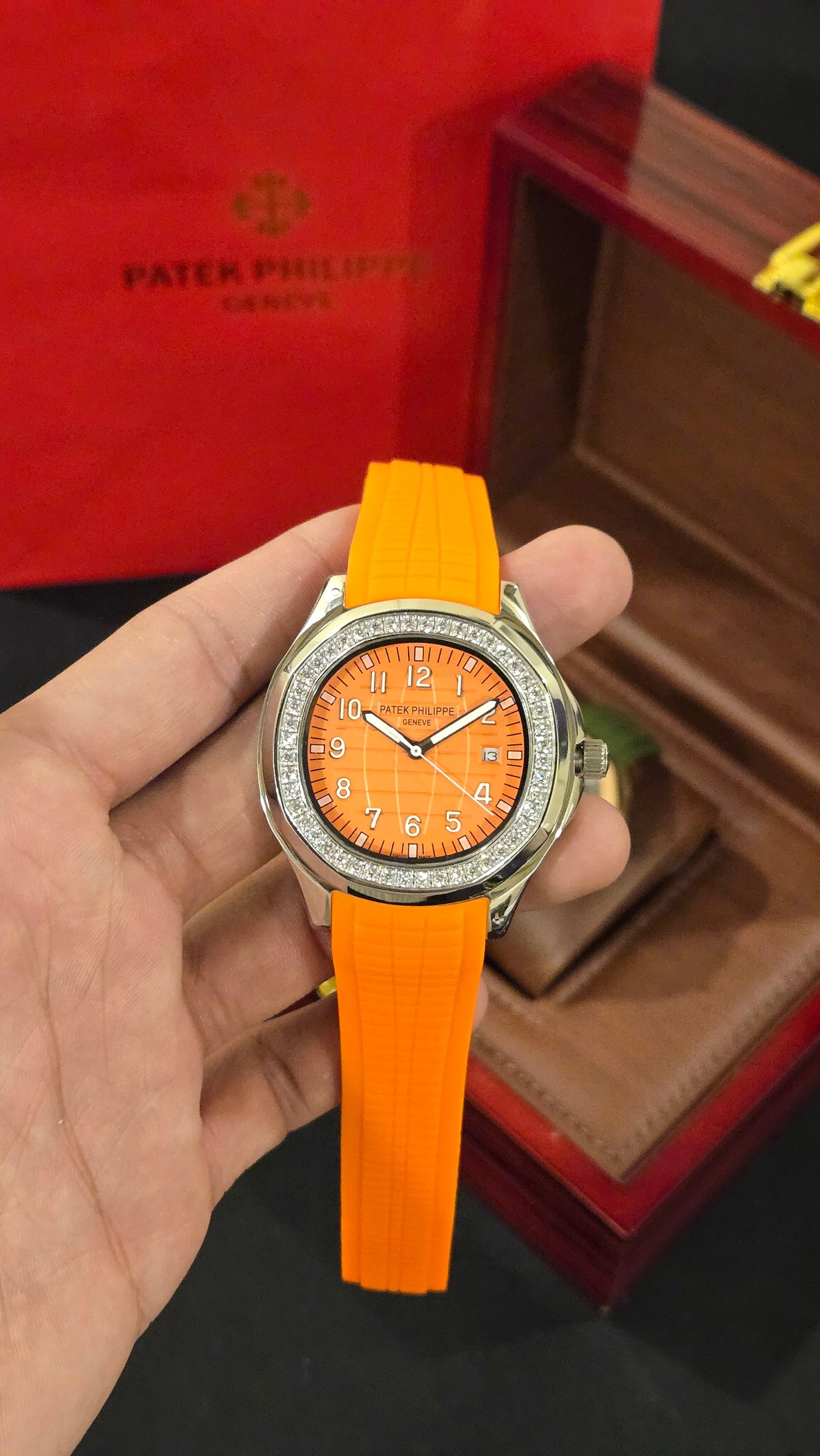 PATEK PHILIPPE -AQUANAUT DOR
