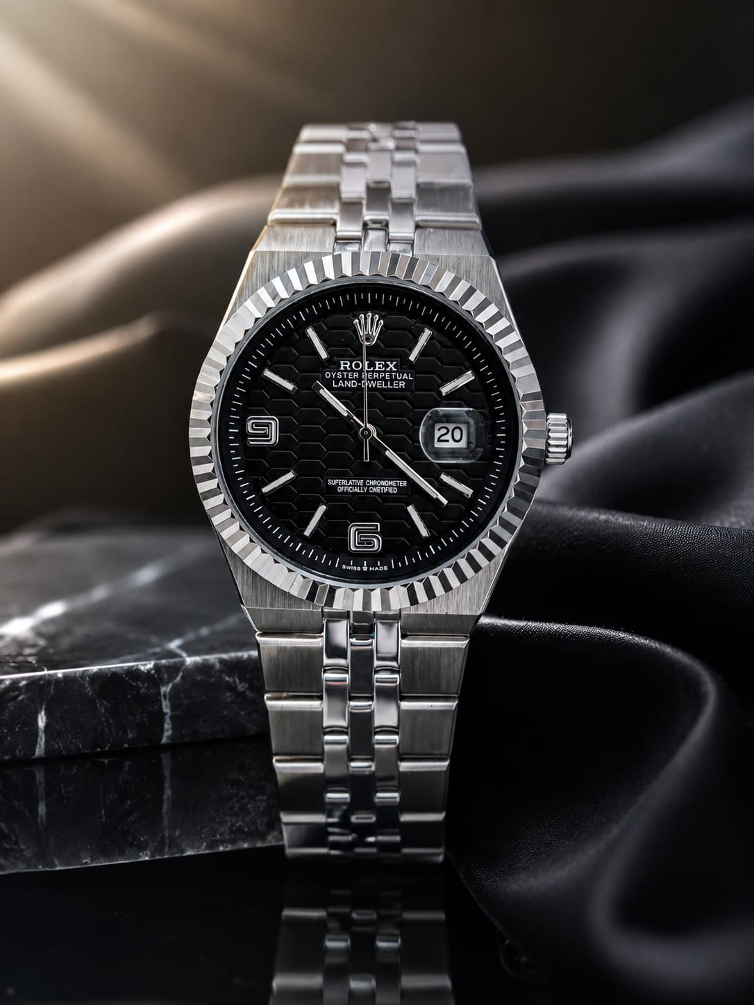 Land Dweller Smooth Watch
