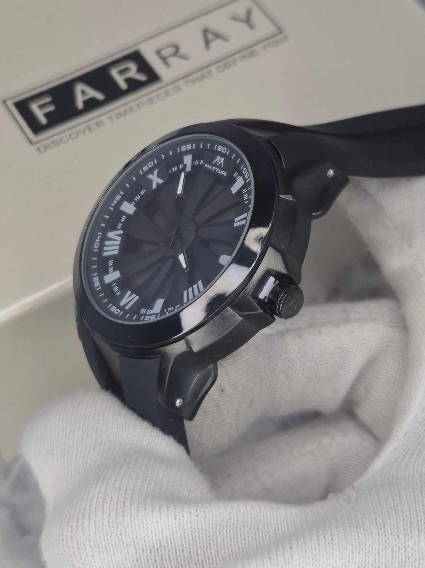 Matturi Spinner Strap Watch